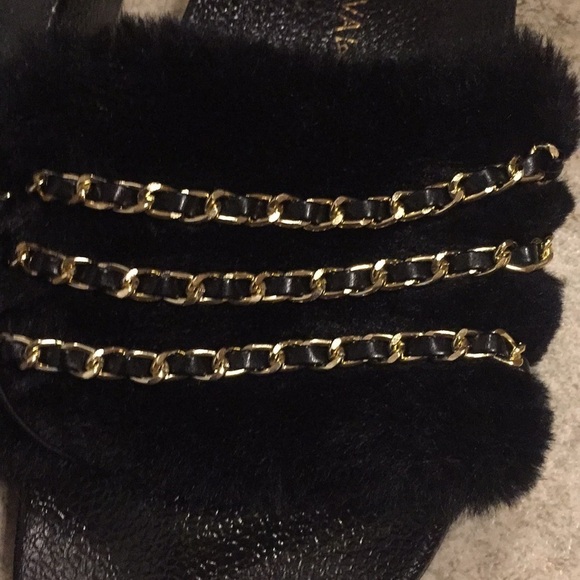 Wild Diva Fur Slide Gold Chain Sandals - Picture 5 of 6